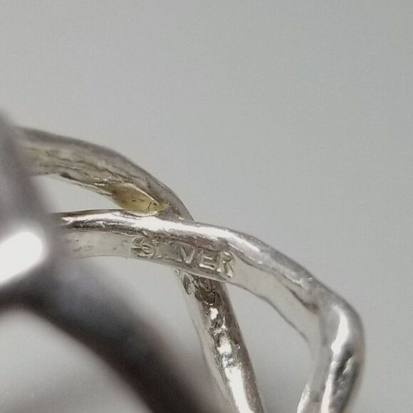 Estate Atelier Shinji Signed Silver and Red Geometric Cocktail Ring, Size 6 Band - Picture 4 of 12